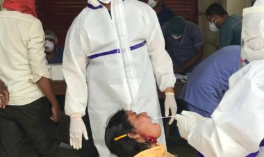 छत्तीसगढ़ सरकार ने सार्वजनिक स्थानों पर RT-PCR टेस्ट का कार्य शुरू किया। इससे सभी का टेस्ट किया जायेगा। विधायक विकास उपाध्याय PPE किट पहन अभियान में सम्मिलित हुए।