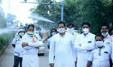 विधायक विकास उपाध्याय प्रत्येक व्यक्ति का कोरोना टेस्ट करवाने के साथ ही पूरे क्षेत्र को  सैनिटराइज करने अभियान तेज किया और  इसके बड़ते प्रकोप को रोकने जनता से सहयोग की अपील की