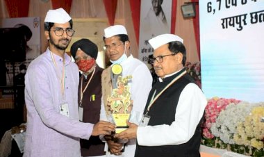 राहुल गांधी और युवा कांग्रेस के राष्ट्रीय अध्यक्ष श्रीनिवास के एजेंडा को आगे बढ़ाता छत्तीसगढ़ युवा कांग्रेस... कोको पाढ़ी की युवाओं में लोकप्रियता चरम पर