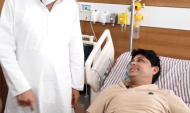 अस्पताल में भर्ती कांग्रेस नेता सूर्यकांत तिवारी को देखने मुख्यमंत्री भूपेश बघेल अस्पताल  पहुँचे