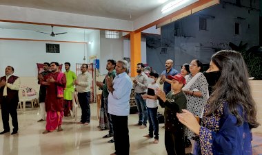 हिन्दू धर्म के लोगों को संगठित करने युवाओं की मुहिम। हिन्दू मंदिरों में नियमित जाना निश्चित करें