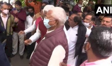 बहुचर्चित चारा घोटाले से जुड़े पांचवें व अंतिम मामले में भी राजद अध्यक्ष लालू यादव दोषी करार...हिरासत में लिए गए