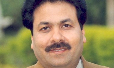 राजीव शुक्ला सियासत की शतरंज के वो खिलाड़ी, जो हर राजनीतिक दल के दौर में मजे में रहते हैं