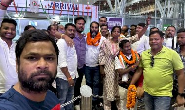 भारत जोड़ो यात्रा से रायपुर लौटे चौलेश्वर का हुआ जोशीला स्वागत कहा,राहुल गांधी को करीब से जानने व समझने का  मिला मौका..