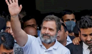 राहुल गांधी ने लिखा,ये 'मित्रकाल' के विरुद्ध, लोकतंत्र को बचाने की लड़ाई है। इस संघर्ष में, सत्य मेरा अस्त्र है, और सत्य ही मेरा आसरा!