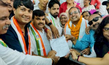 विधायक शैलेष पांडेय के दावेदारी का नजारा कुछ ऐसा की जैसे वे चुनाव के लिए विधिवत नामांकन भर रहे हों...