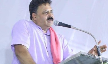 महासमुंद संसदीय क्षेत्र की जनता को कांग्रेस के नए चेहरे का इंतजार!किसान नेता चंद्रशेखर शुक्ला को मौका मिला तो बाजी पलट सकते हैं...?