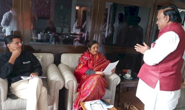 बिग ब्रेकिंग:कांग्रेस इस बार 4 से 5 सीट जीत सकती है! रायपुर से शंकर लाल साहू तो महासमुंद से चंद्रशेखर शुक्ला का नाम फाइनल...