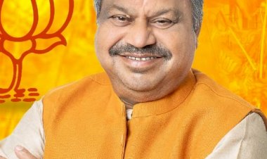पुरन्दर मिश्रा क्या हिंदुत्व की राजनीति को धार देने के साथ-साथ समाज में व्याप्त विषमता को पाटने अभियान की शुरुआत कर रहे हैं...