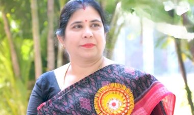 निवेदिता मिश्रा पुनः सर्वसम्मति से उत्कल विप्र महिला समिति की अध्यक्ष चुनीं गईं।डॉक्टर प्रीति और अन्नू मिश्रा को मीडिया की जिम्मेदारी