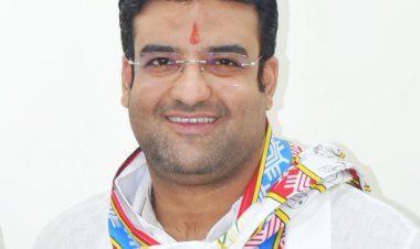 रायपुर पश्चिम में बढ़ती सक्रियता, क्या कांग्रेस का नया चेहरा बनेंगे सुबोध हरितवाल?