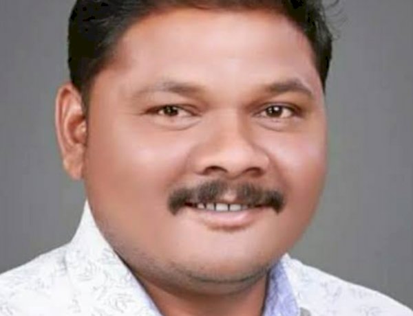 नक्सल गढ़ बस्तर के दुर्गेश राय वो कांग्रेसी युवा नेता जो विपरीत परिस्थितियों में भी क्षेत्र की समस्या के निदान के लिए तत्पर नजर आते हैं...चर्चा दिल्ली तक!