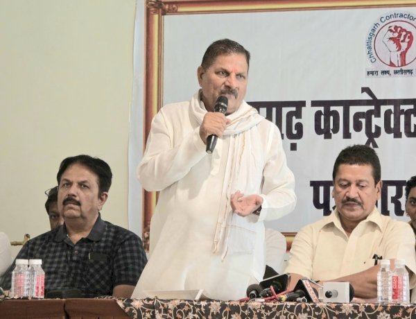 निर्माण सामग्री 25% महंगी, ठेकेदारों का बगावती तेवर काम बंद करने की चेतावनी, सरकार को घेरा—‘रेट नहीं बढ़े तो ठप होंगे प्रोजेक्ट’