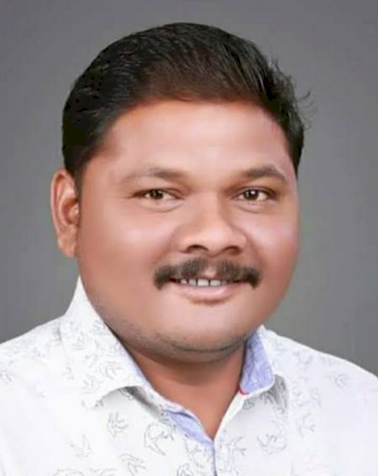 नक्सल गढ़ बस्तर के दुर्गेश राय वो कांग्रेसी युवा नेता जो विपरीत परिस्थितियों में भी क्षेत्र की समस्या के निदान के लिए तत्पर नजर आते हैं...चर्चा दिल्ली तक!